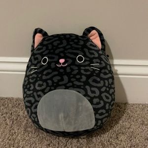 Xiomara leopard cat squishmallow